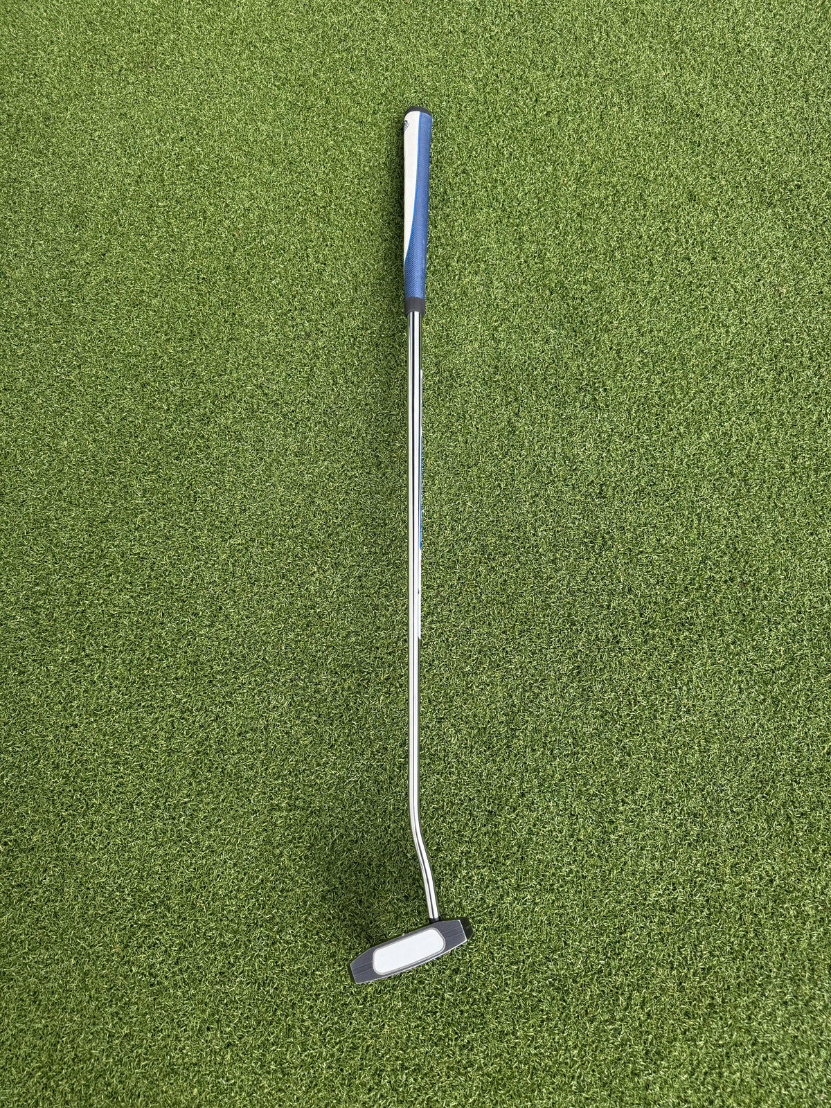 Odyssey AI-One #7 'Heren/Dames' putter 33” – €169