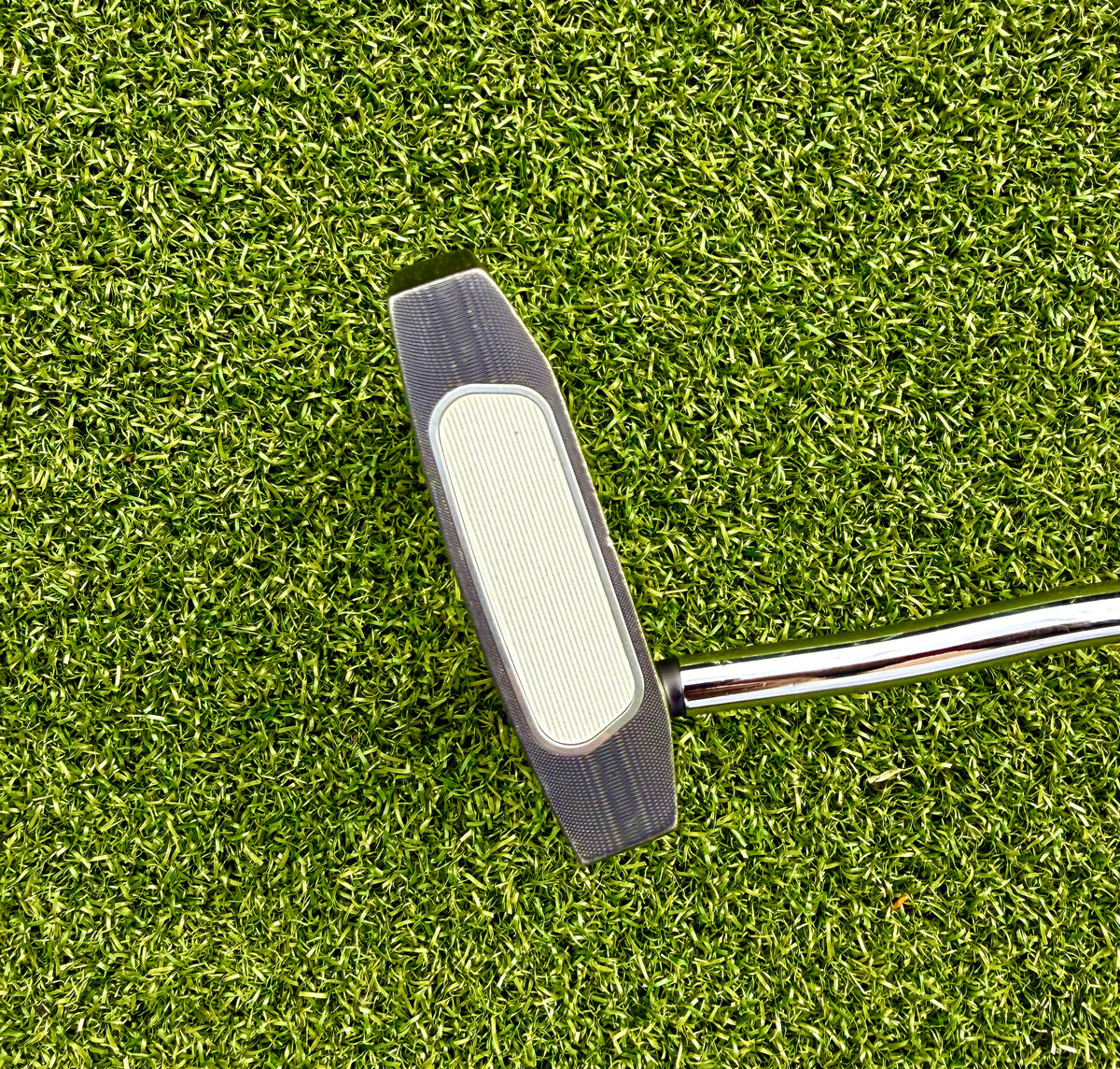 Odyssey AI-One #7 'Heren/Dames' putter 33” – €169