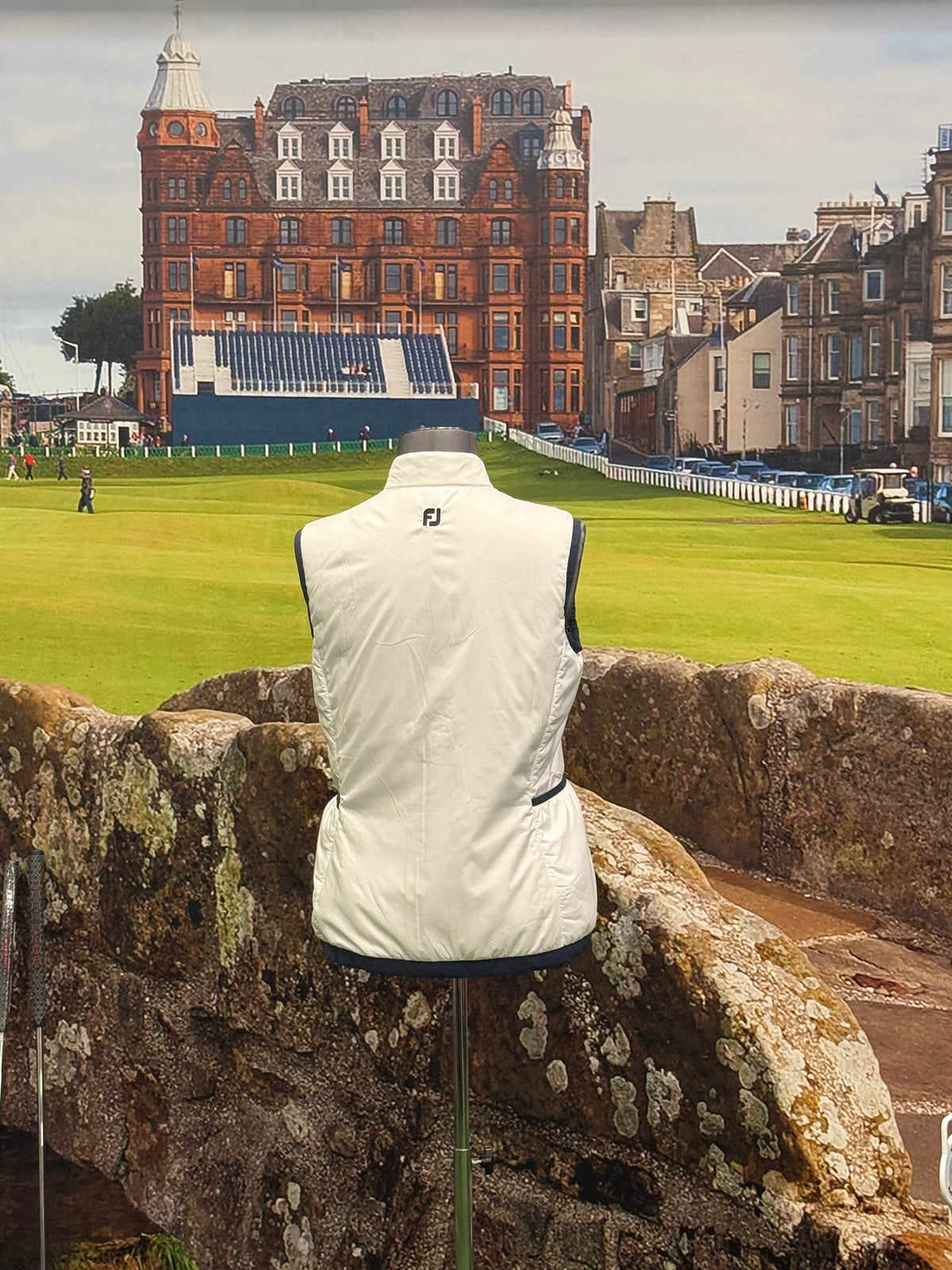 Footjoy insulated rev vest